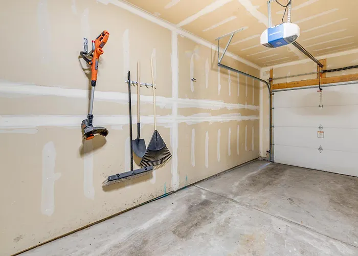 Сasa de vacaciones Inviting Townhome ~ 4 Mi To Downtown