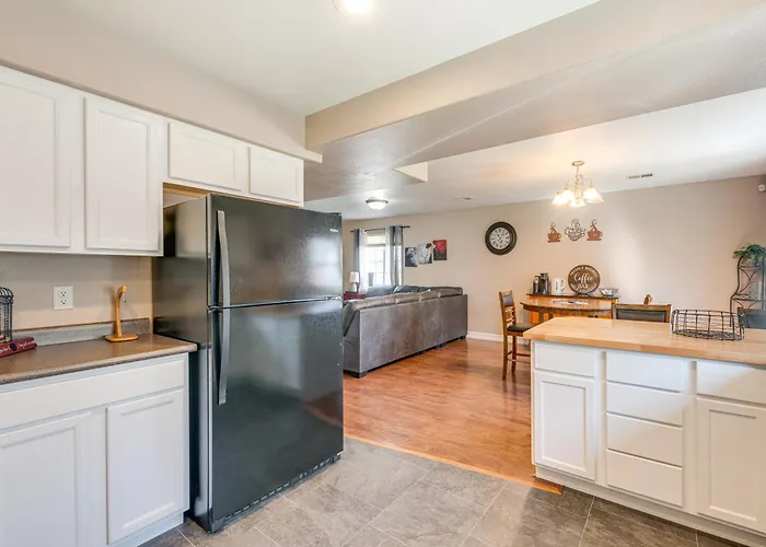 Сasa de vacaciones Inviting Townhome ~ 4 Mi To Downtown